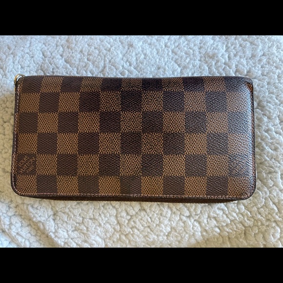 Louis Vuitton Zippy Wallet— DE - Picture 7 of 10